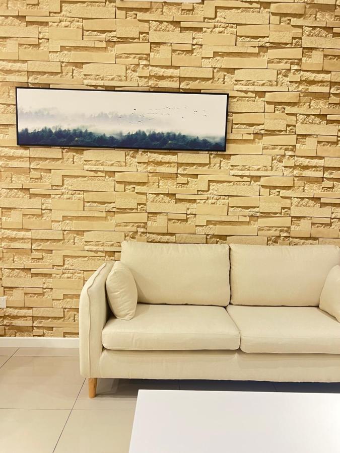 Mucihome Clio 3R2B, Putrajaya Condo Near To Ioi City Mall, Alamanda, Hospital Serdang, Wetland Studio Kru Dll- Non Smoking Home For Malaysian Only Bagian luar foto