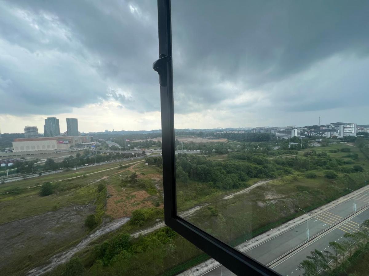 Mucihome Clio 3R2B, Putrajaya Condo Near To Ioi City Mall, Alamanda, Hospital Serdang, Wetland Studio Kru Dll- Non Smoking Home For Malaysian Only Bagian luar foto